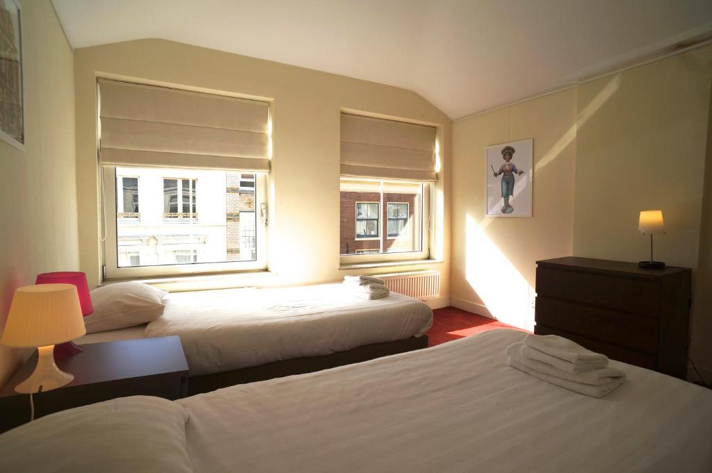 Stayci Serviced Apartments Noordeinde The Hague Room photo